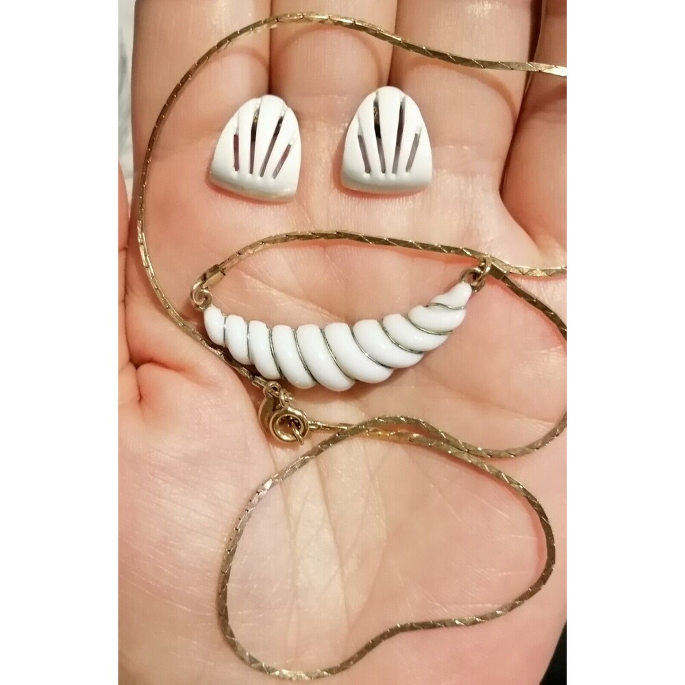 VTG  Trifari White Curvy Earrings & Avon White Curved Crescent Pendant Necklace